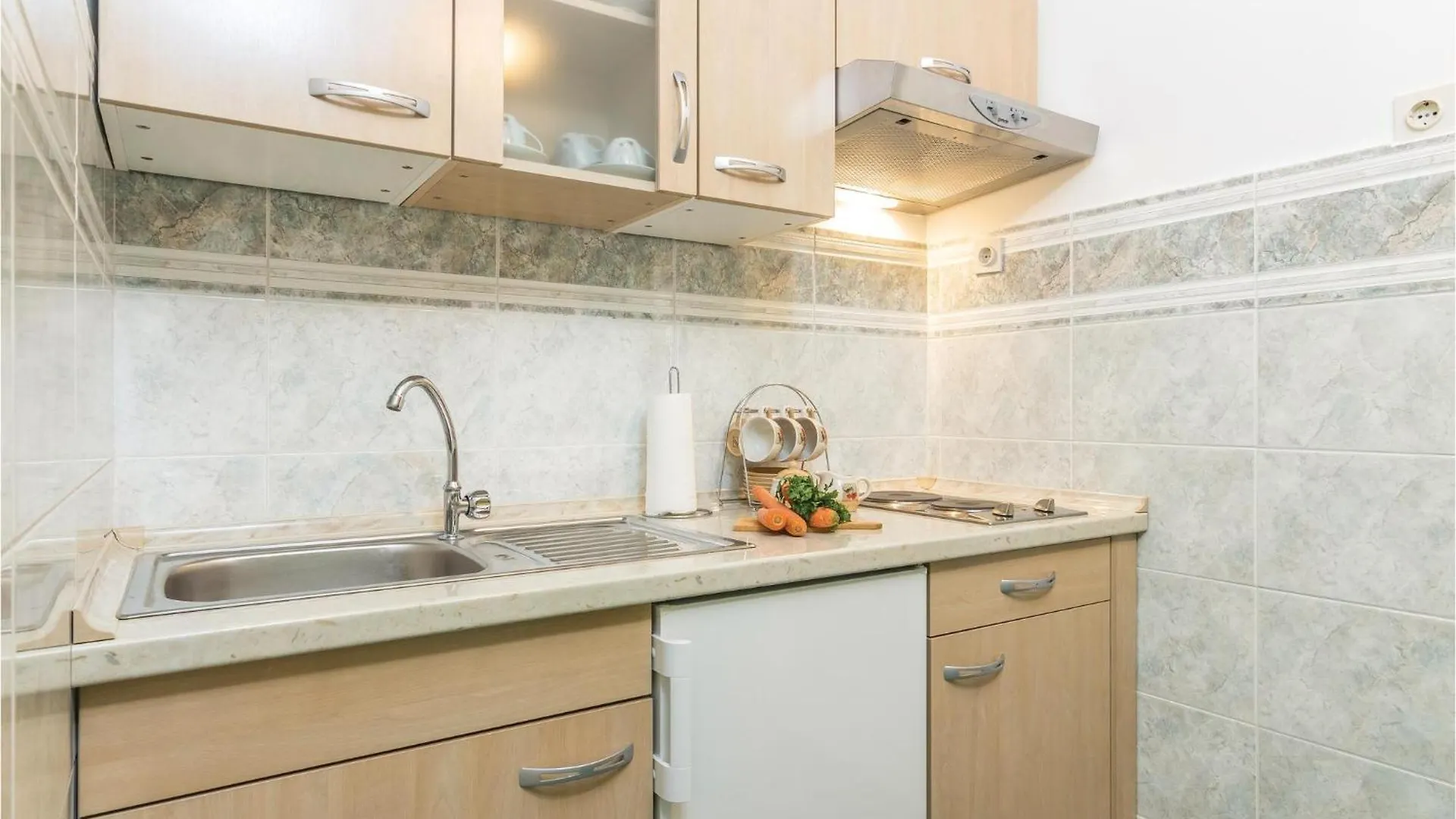 Cozy Apartment In Pican With Kitchen Croácia